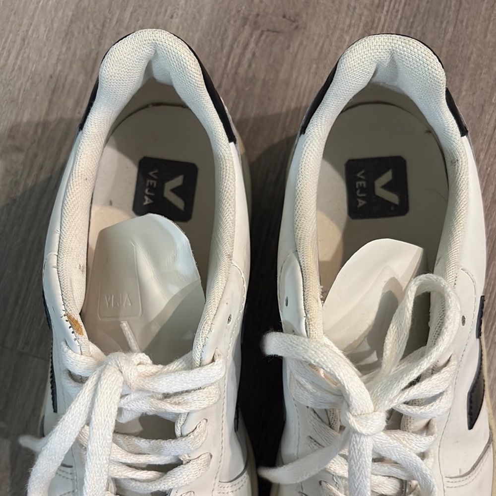 Veja White and Black Casual Sneakers - Picture 6 of 12